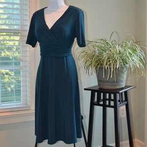 Evan Picone Dress Sleeves Ruched Waist & Surplice Neckline